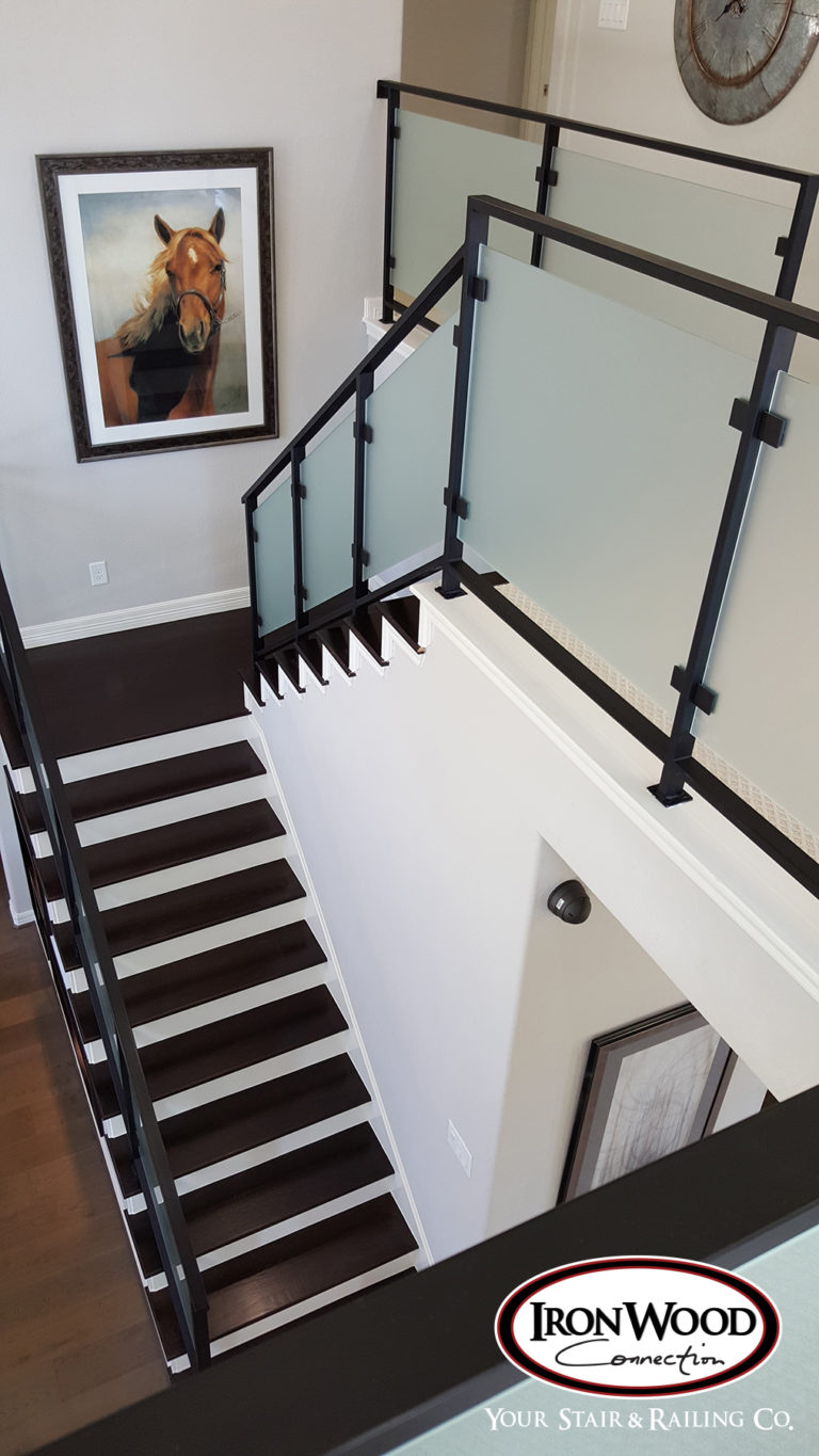 Floating staircase by Ironwood Connection