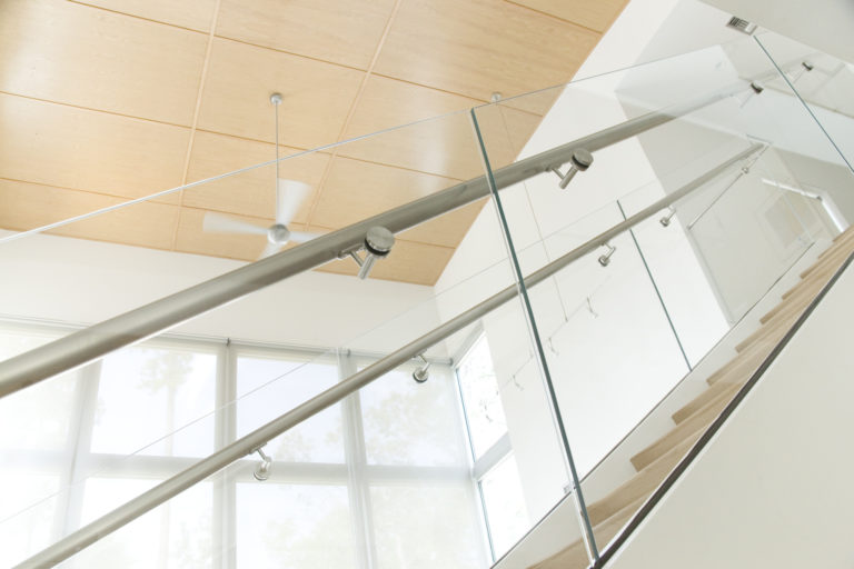 Glass railing by Ironwood Connection