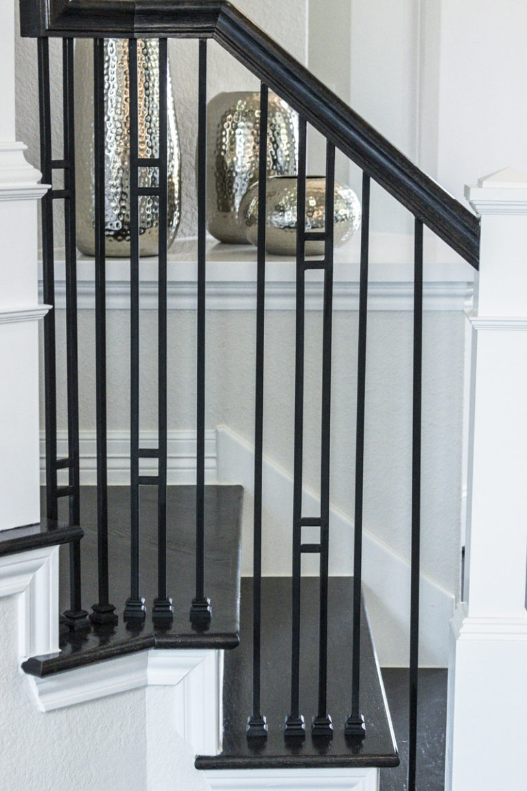 Modern square balusters by Ironwood Connection