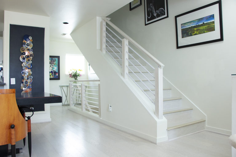Horizontal bar railing by Ironwood Connection