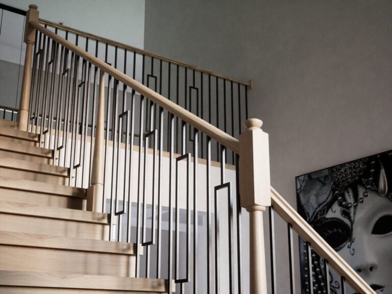 Röhe wood stair design by Ironwood Connection